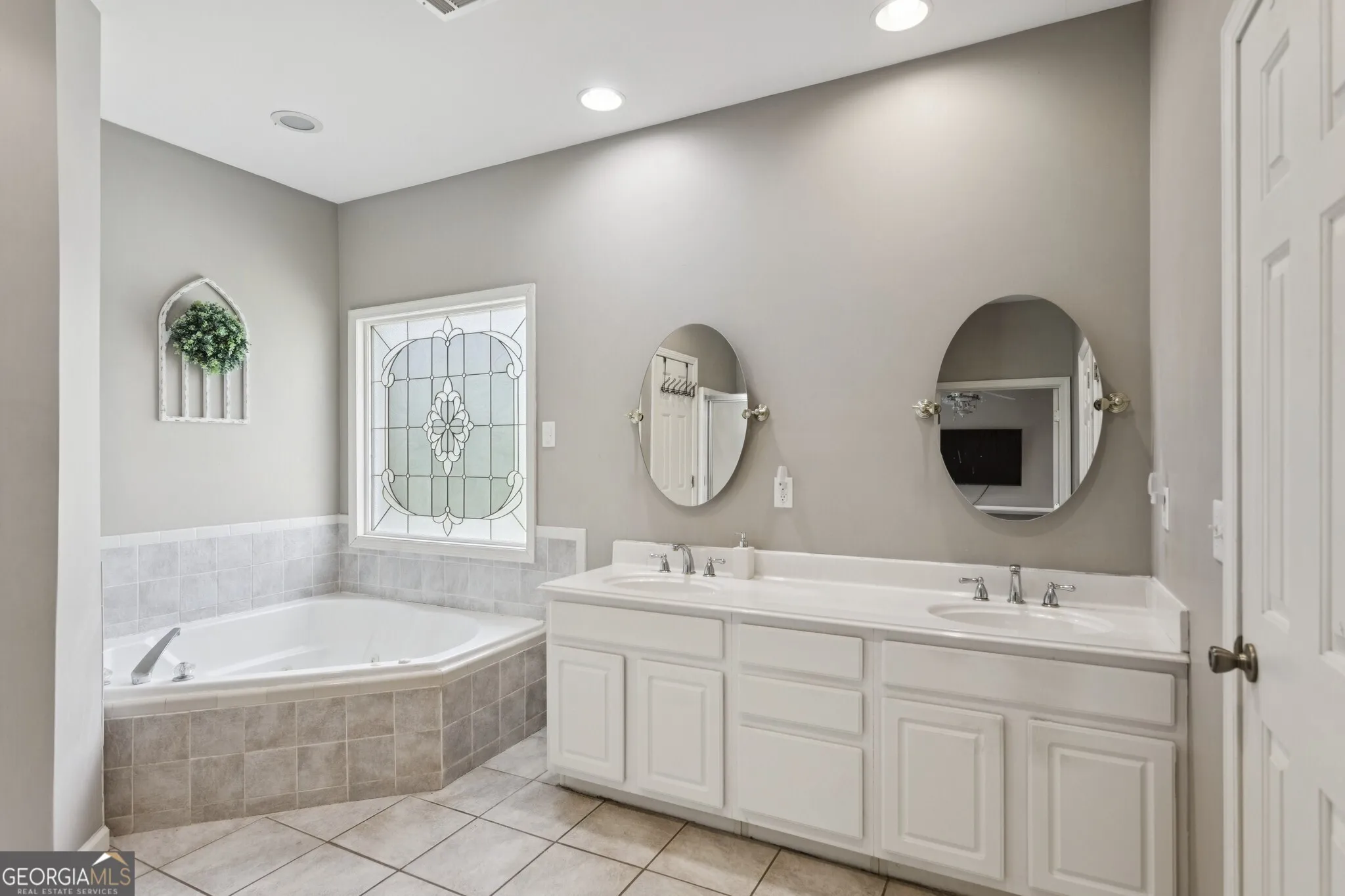 1137 Buchanan Hwy — photo 17 of 49