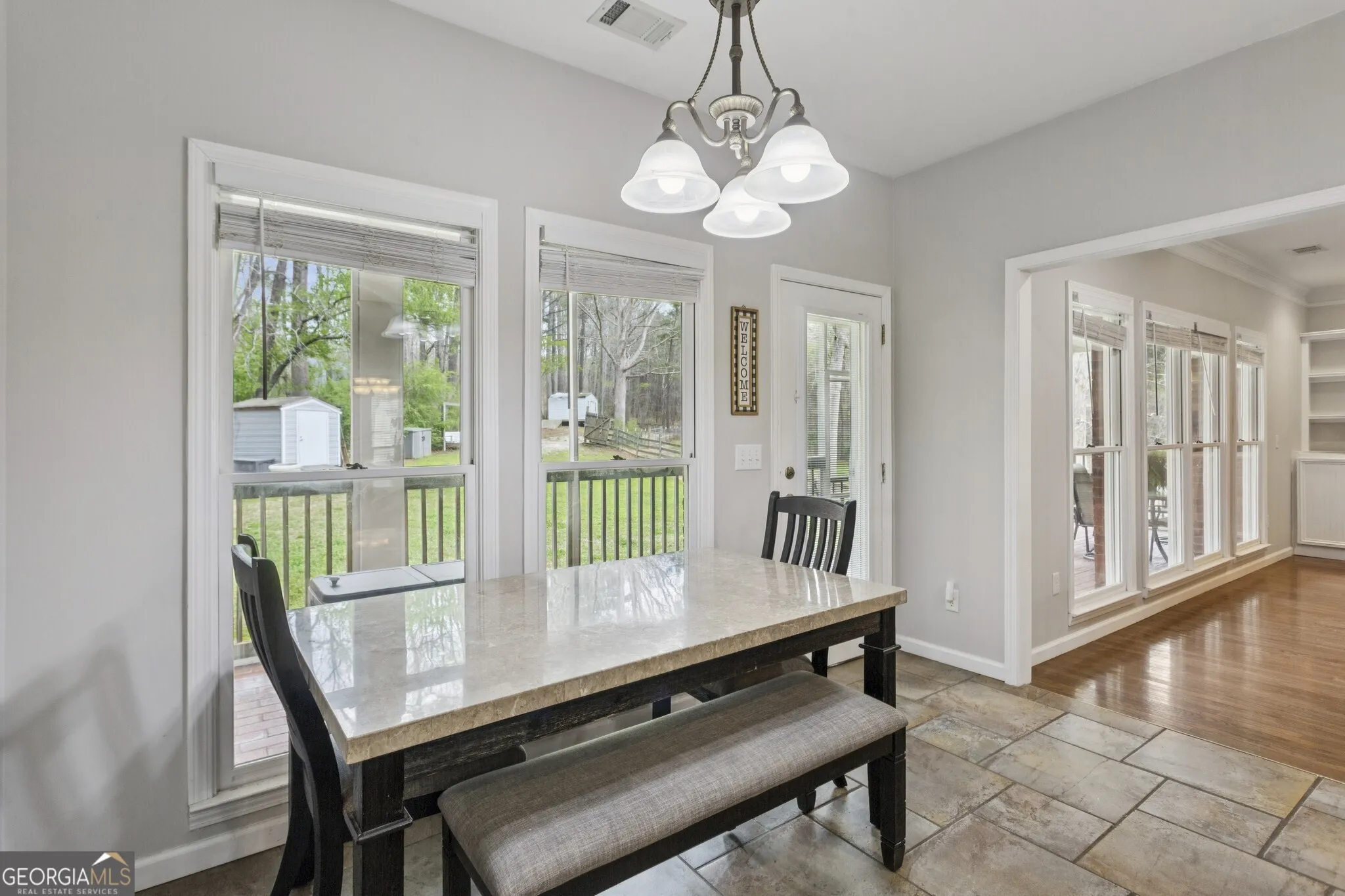 1137 Buchanan Hwy — photo 14 of 49