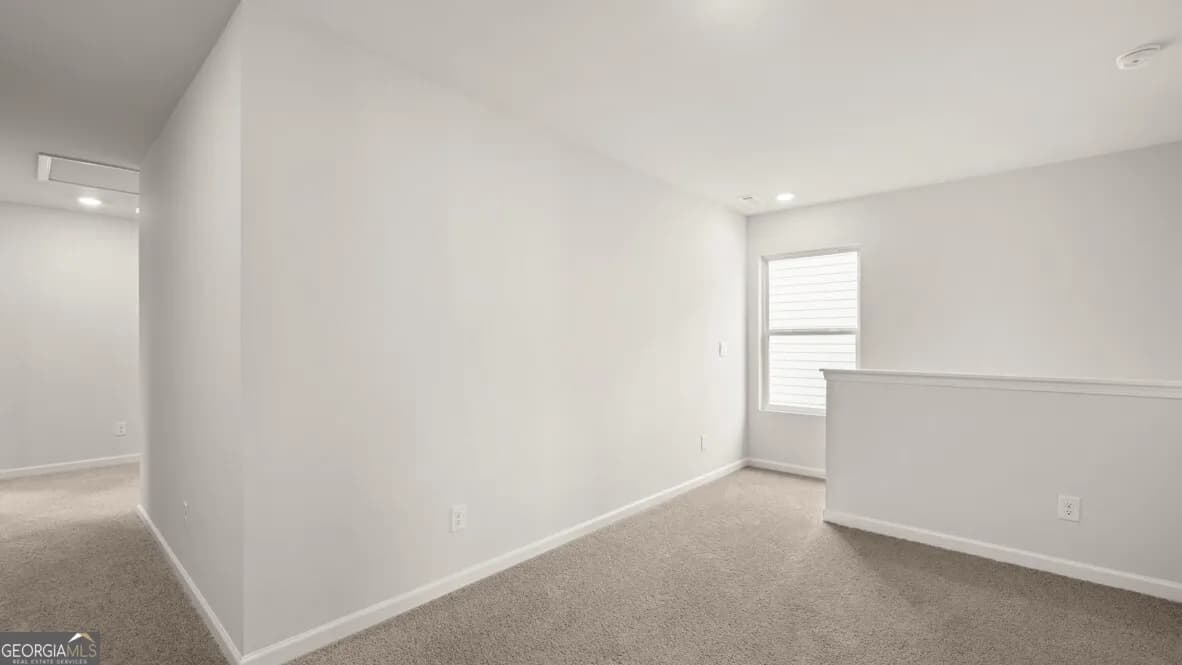 334 Lost Creek Blvd — photo 7 of 32