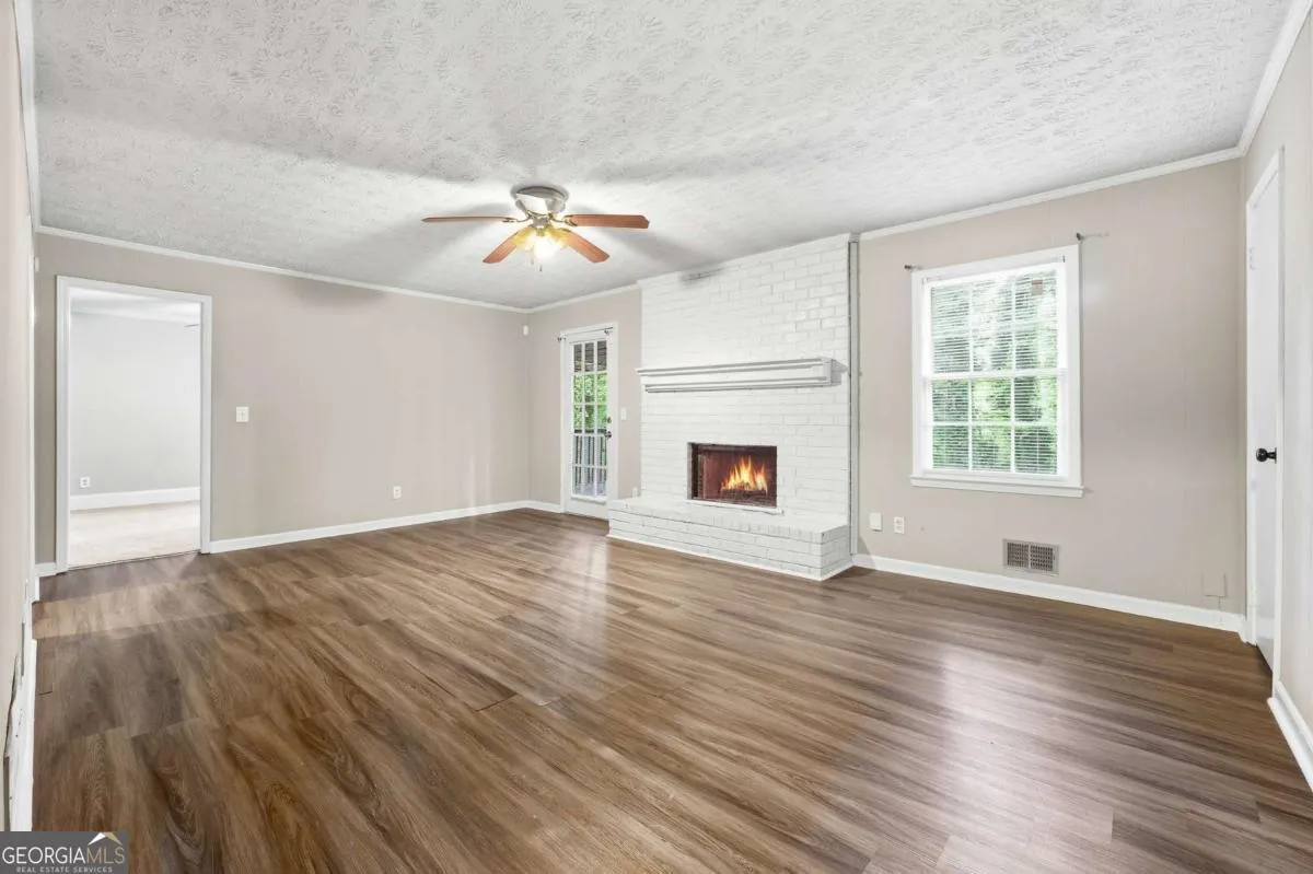 6653 Prinston Cir — photo 17 of 25