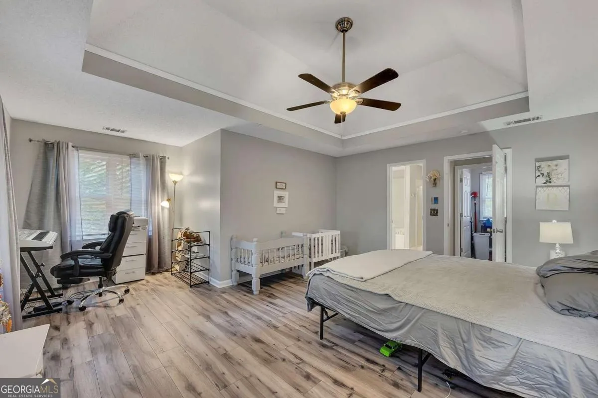 131 Banyon Ct — photo 8 of 31