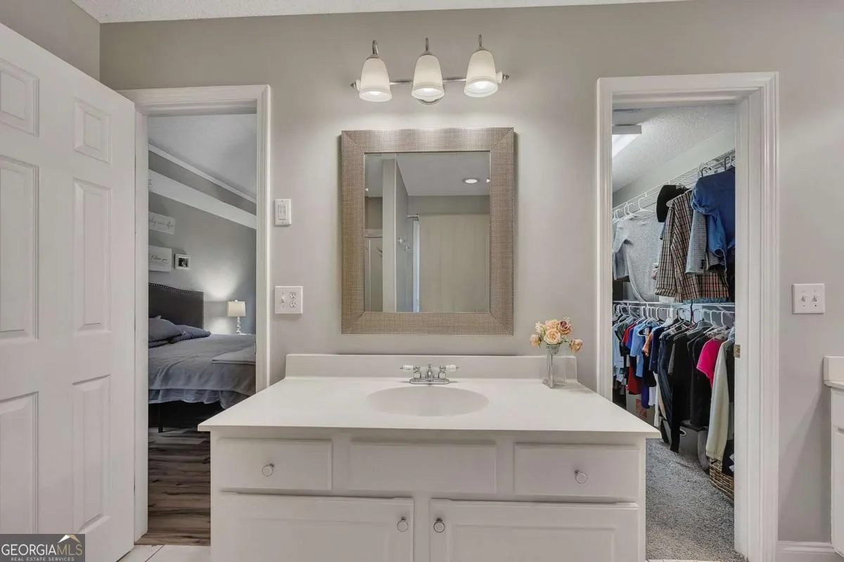 131 Banyon Ct — photo 11 of 31