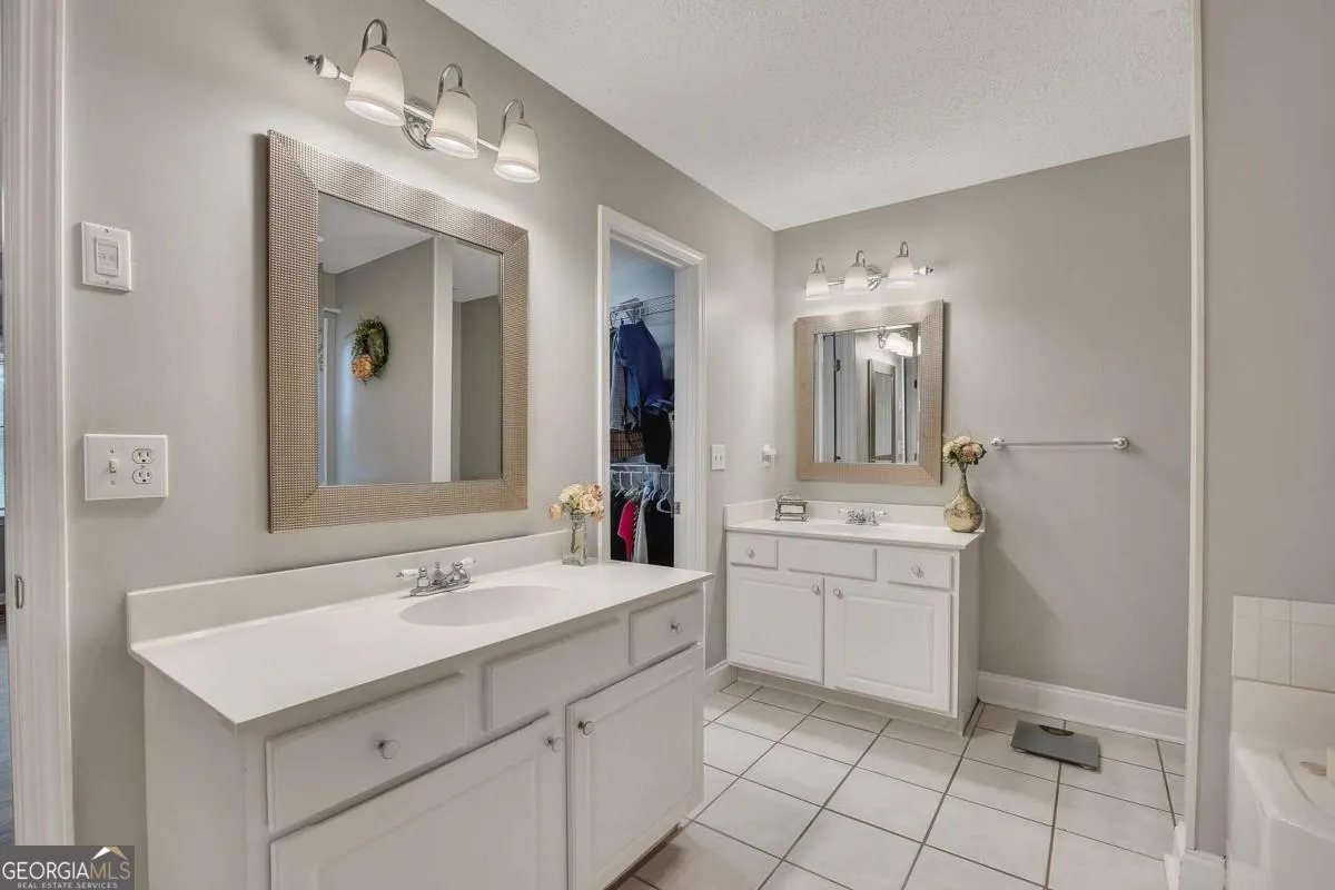 131 Banyon Ct — photo 10 of 31