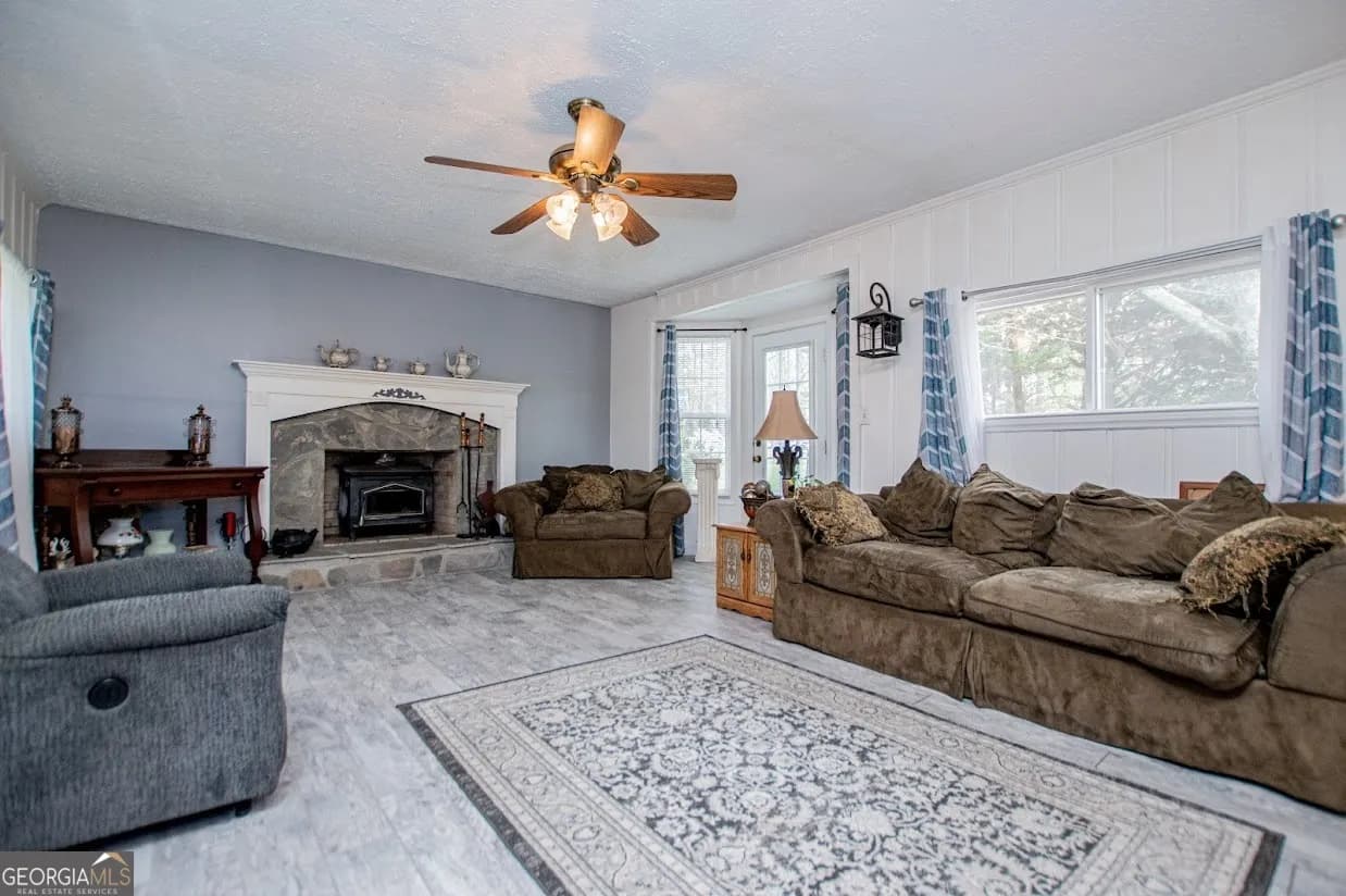1011 Rainey Rd — photo 35 of 90