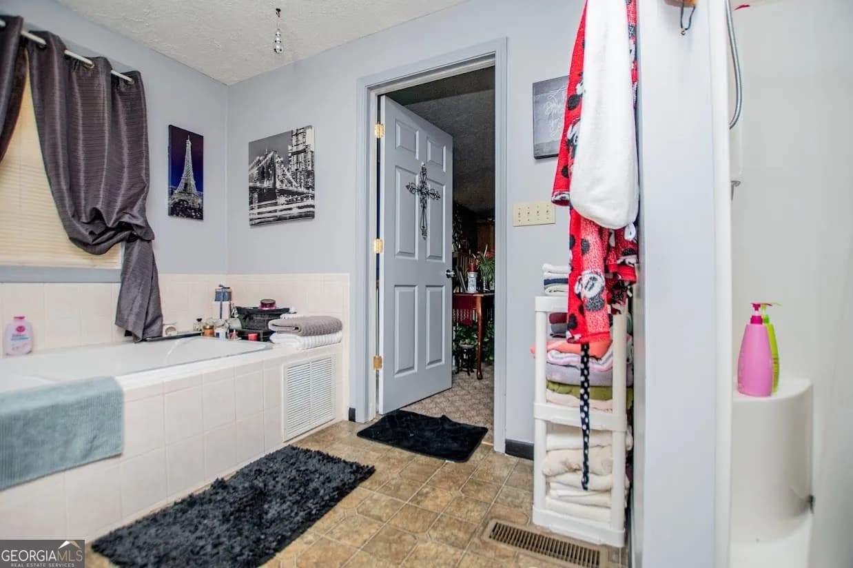 1011 Rainey Rd — photo 42 of 90