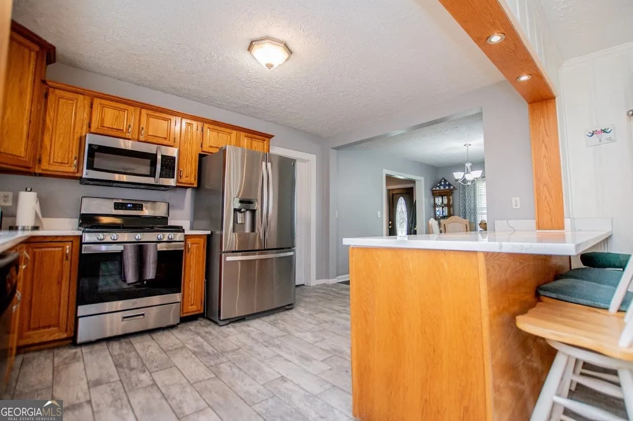 1011 Rainey Rd — photo 4 of 90