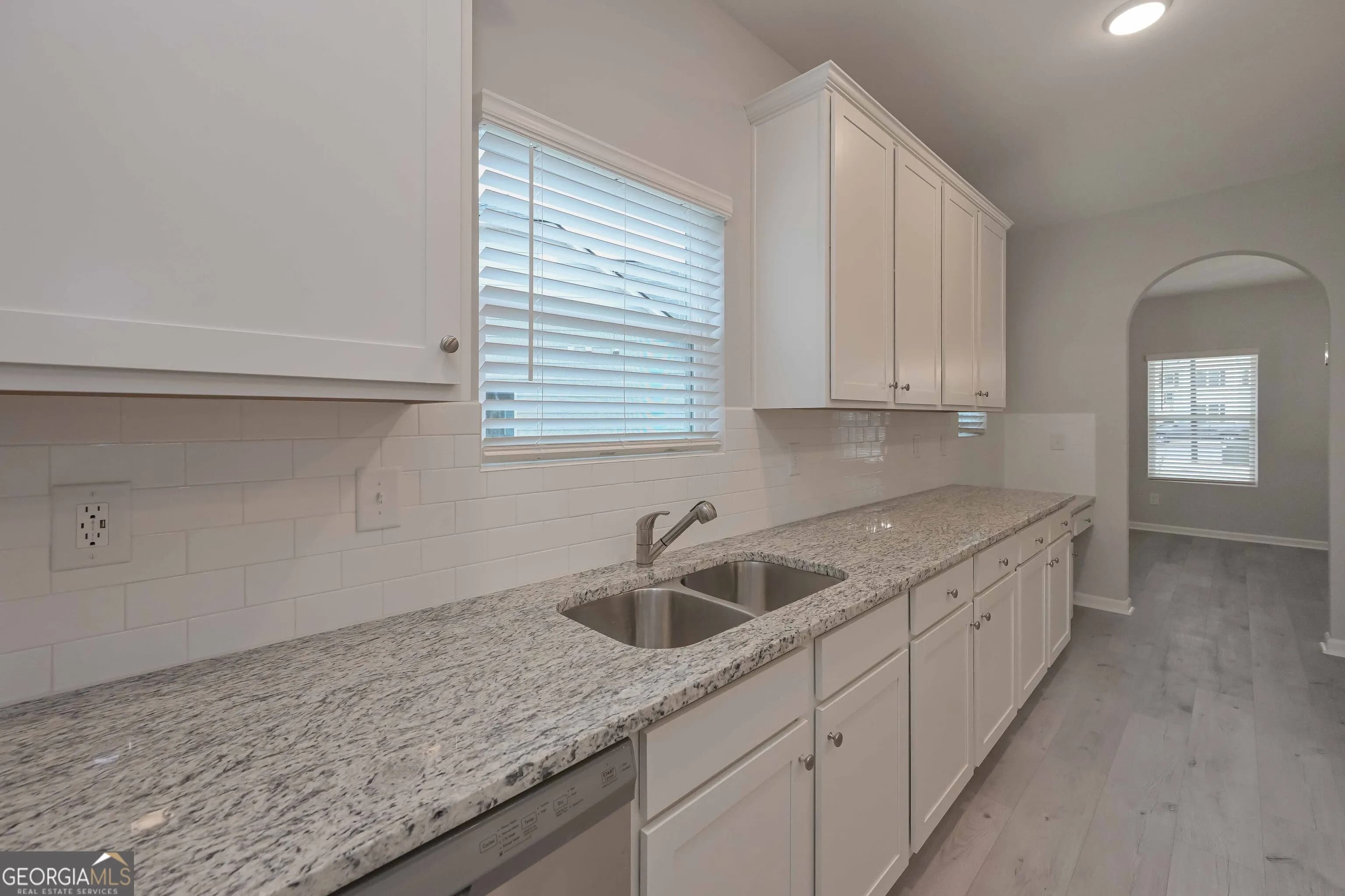 489 Charleston Pl — photo 10 of 36