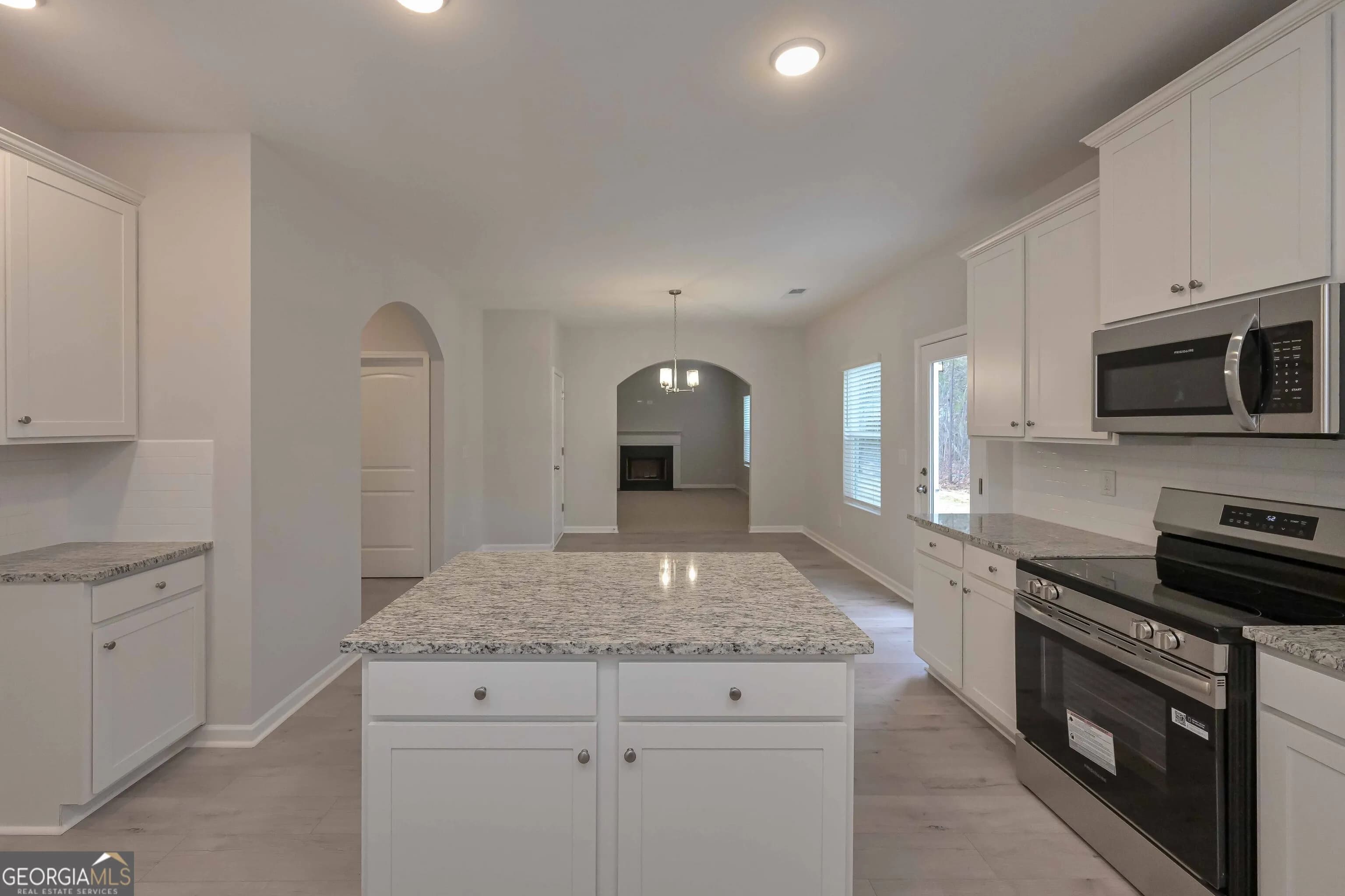 489 Charleston Pl — photo 11 of 36