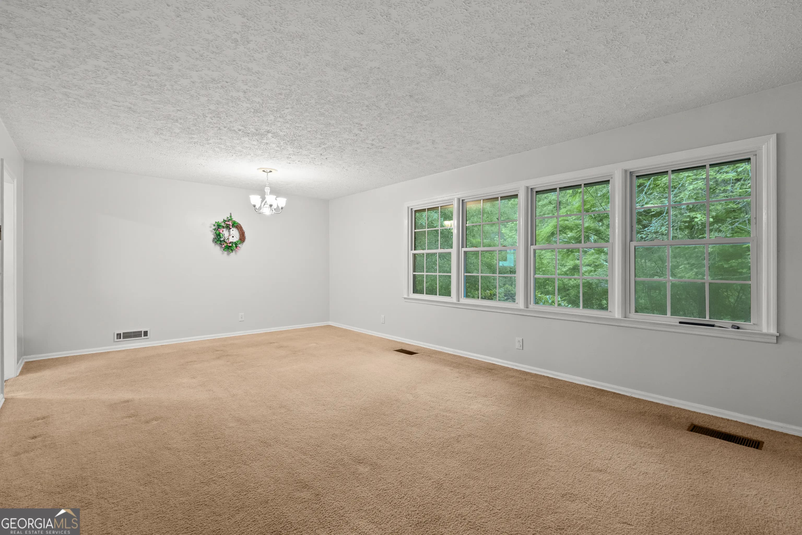 768 Burwell Rd — photo 3 of 44