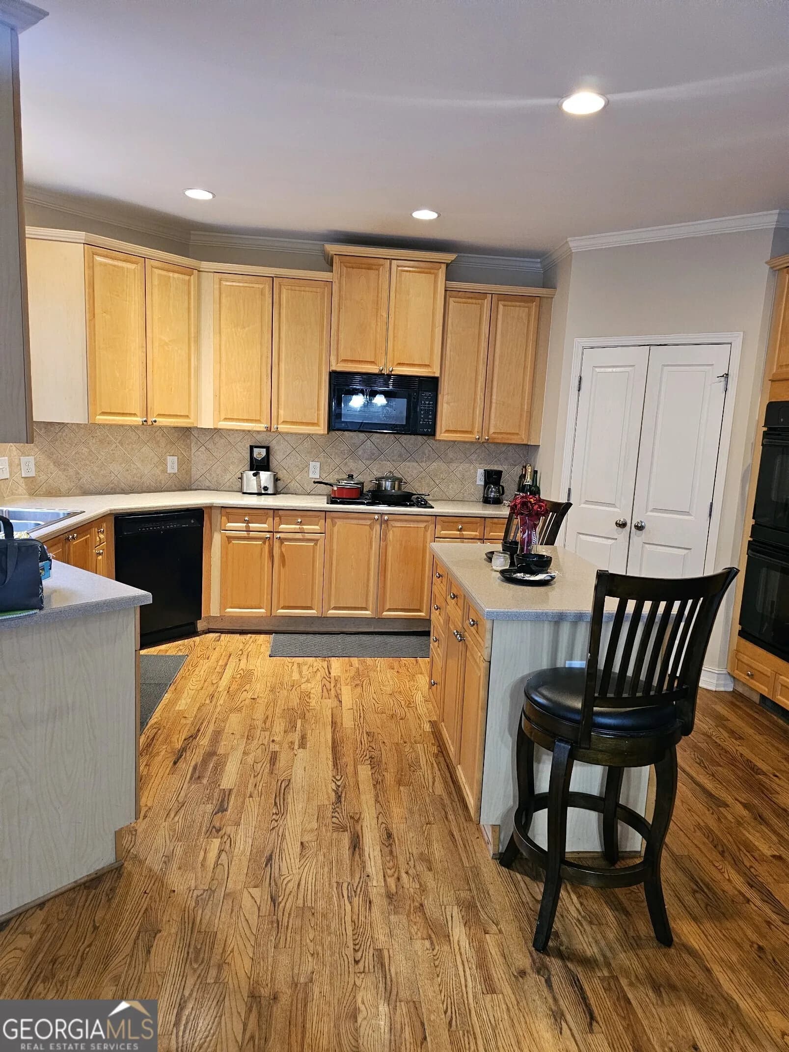 9904 Hamilton Dr — photo 6 of 21