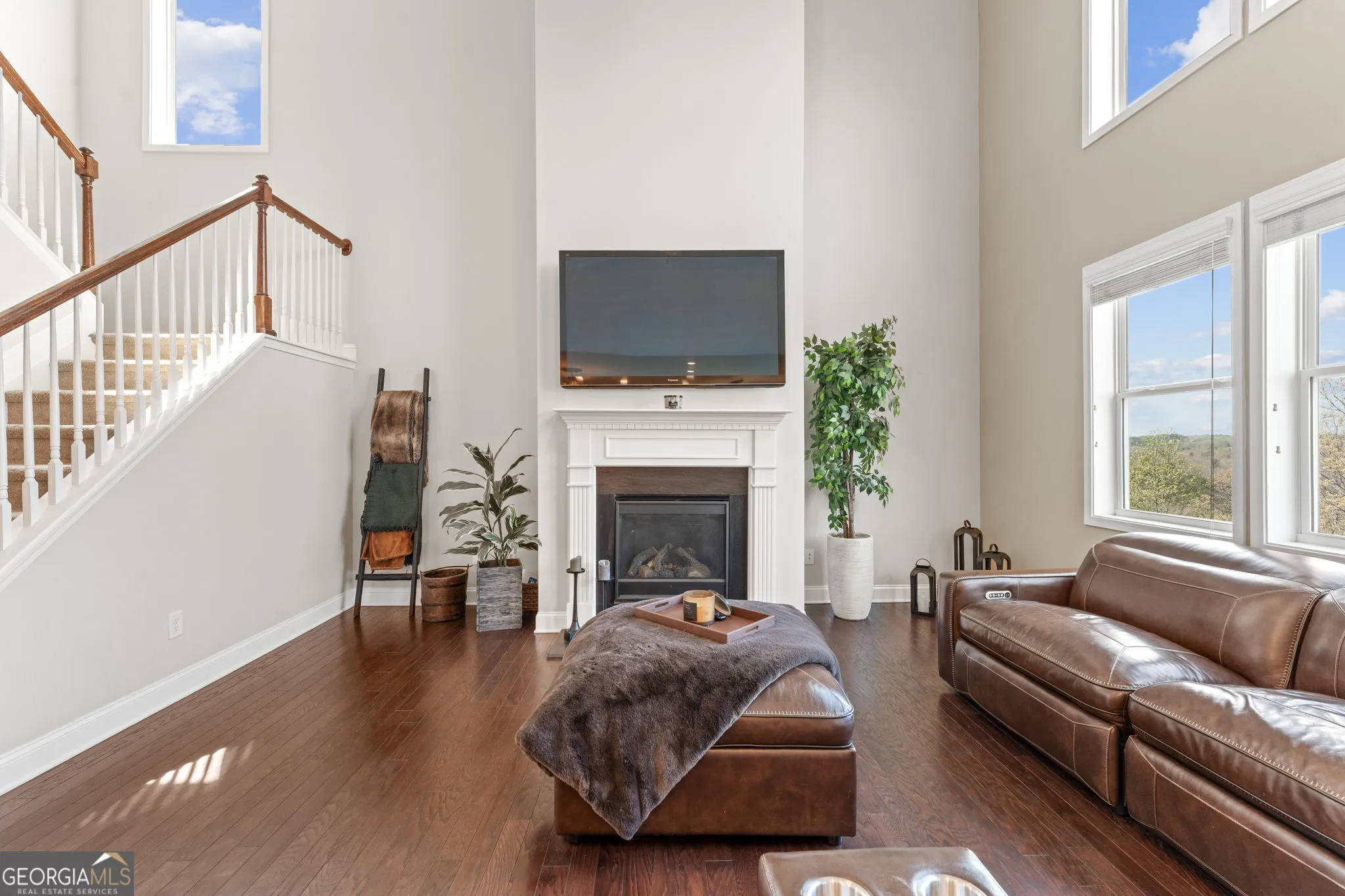 303 Eagle Rock Dr — photo 5 of 44