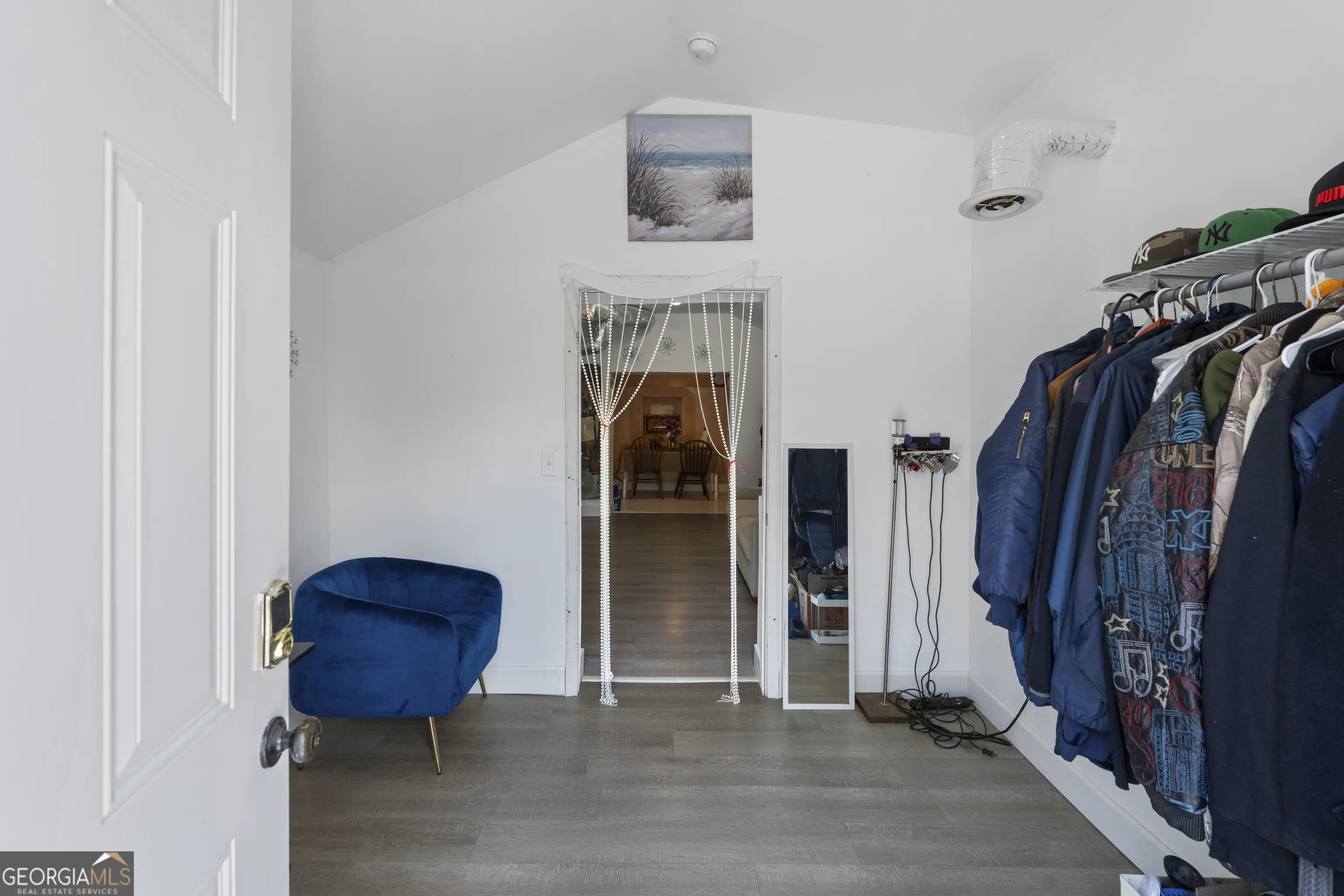 3209 Peachtree St — photo 13 of 24