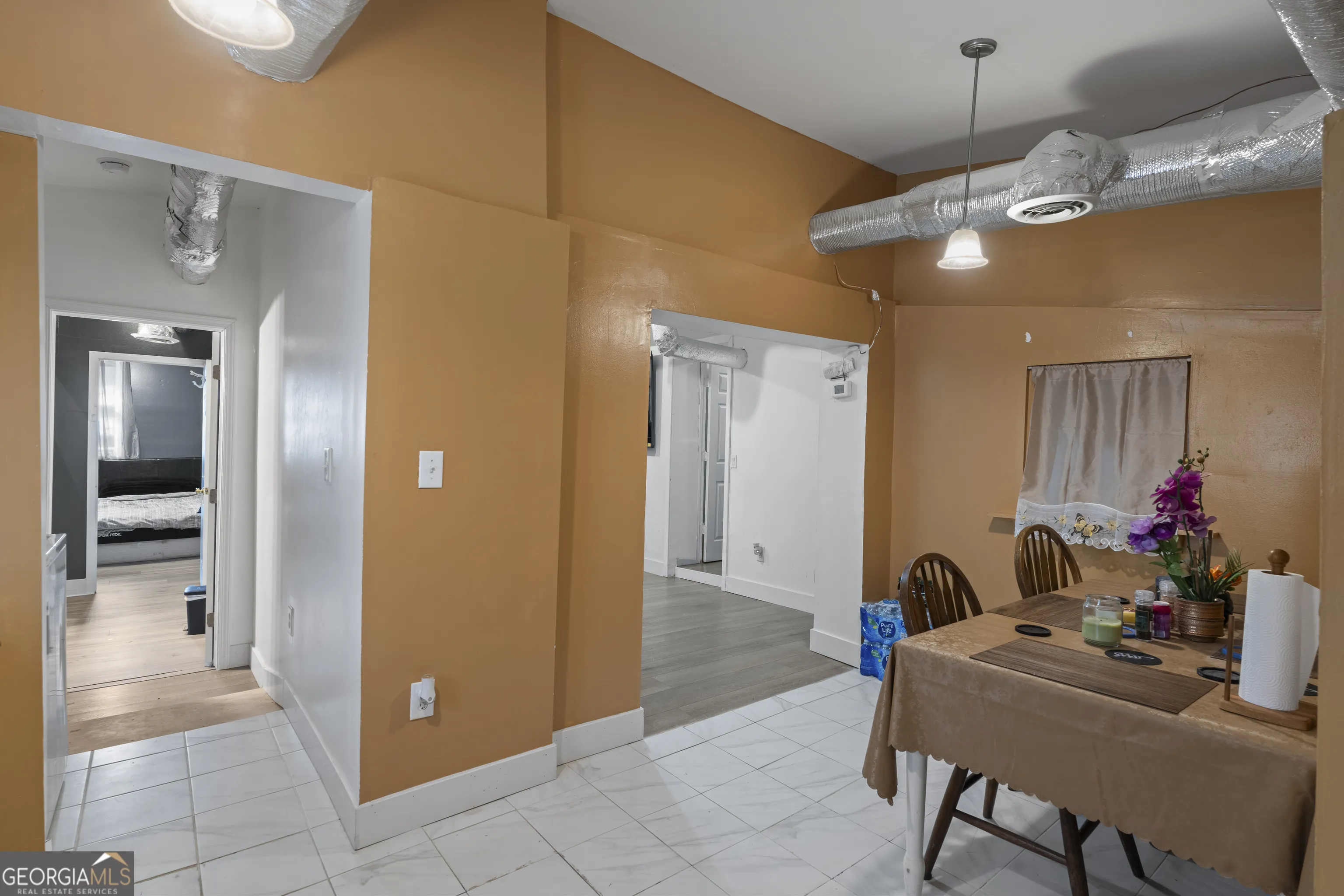 3209 Peachtree St — photo 22 of 24