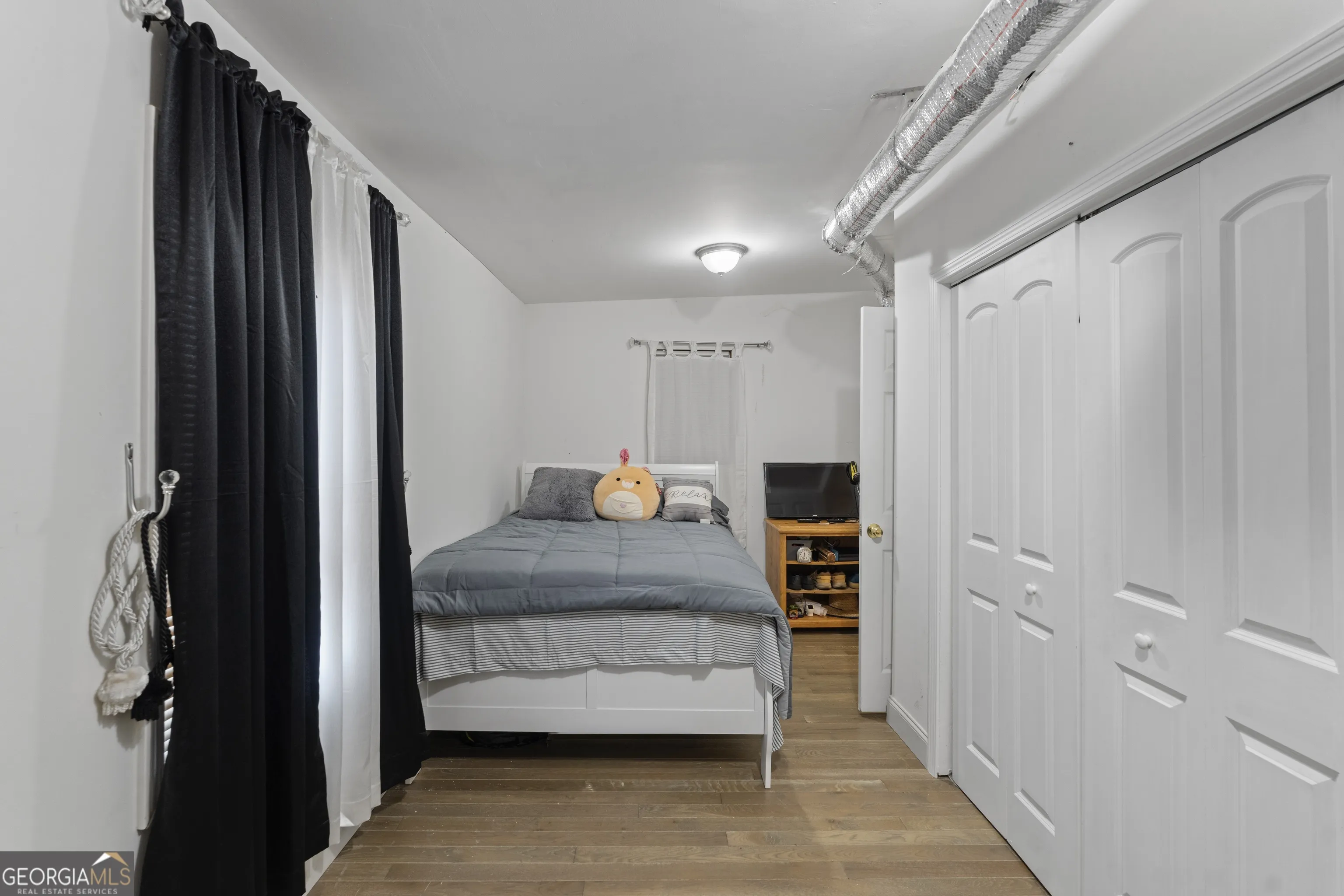 3209 Peachtree St — photo 15 of 24