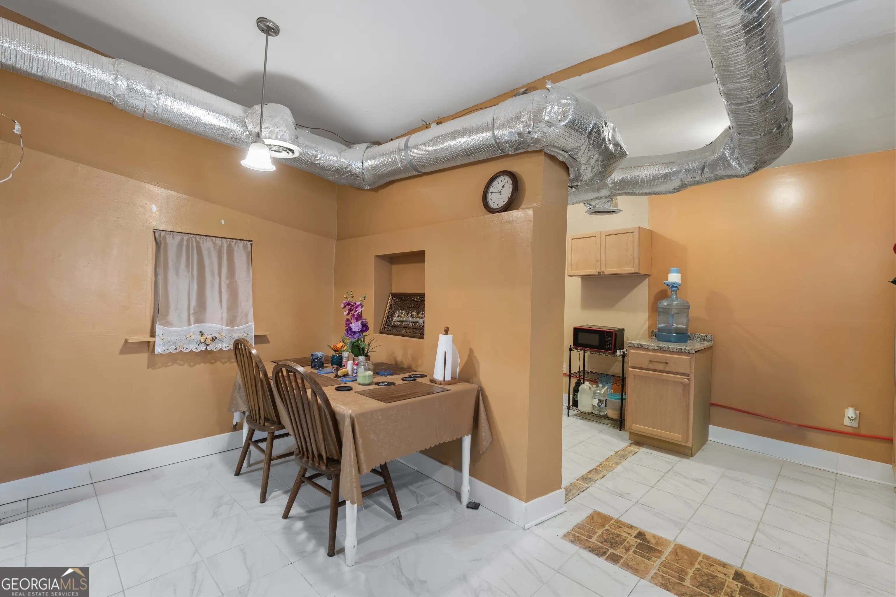 3209 Peachtree St — photo 16 of 24