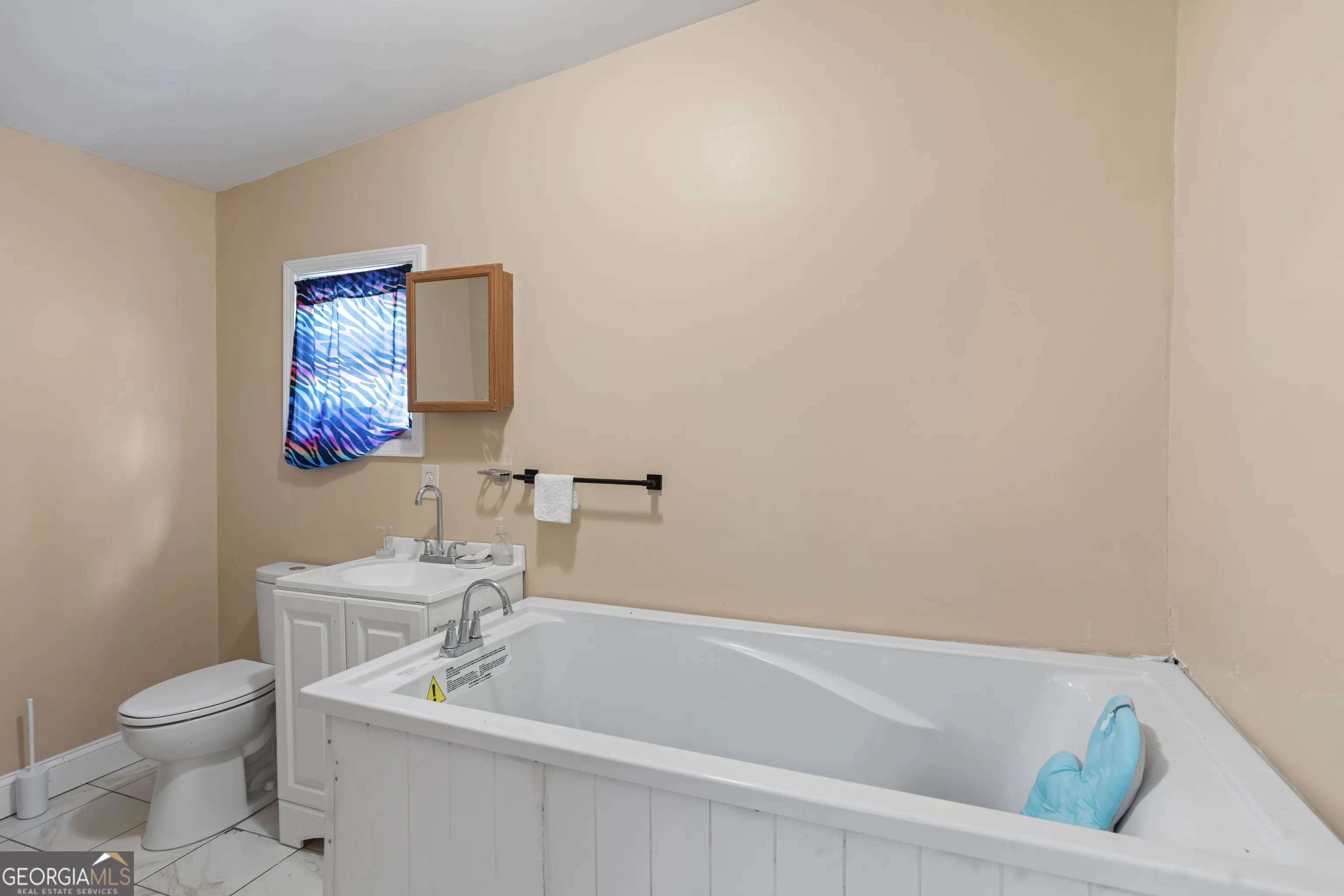 3209 Peachtree St — photo 17 of 24