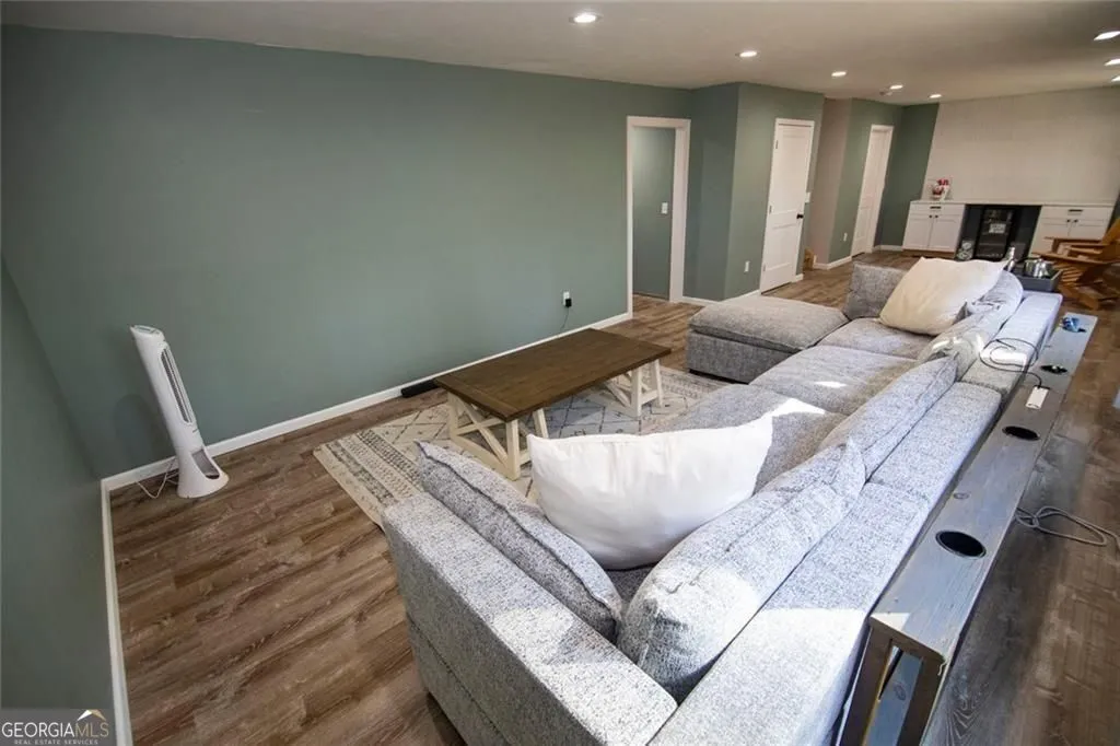 255 Fieldstone Ln — photo 27 of 44