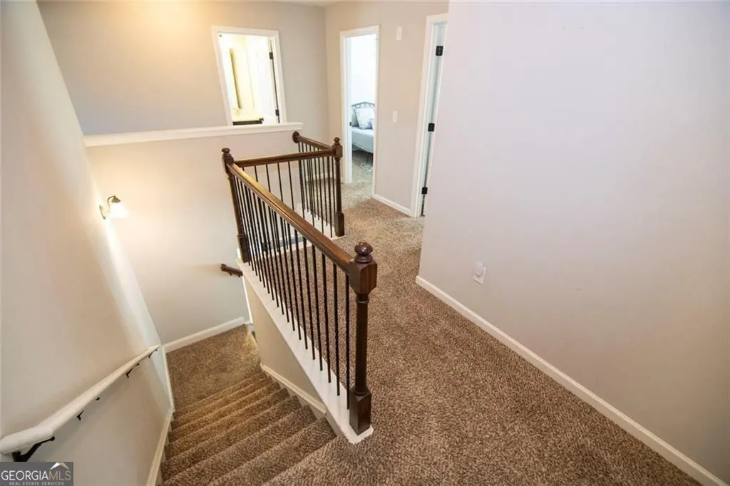 255 Fieldstone Ln — photo 5 of 44