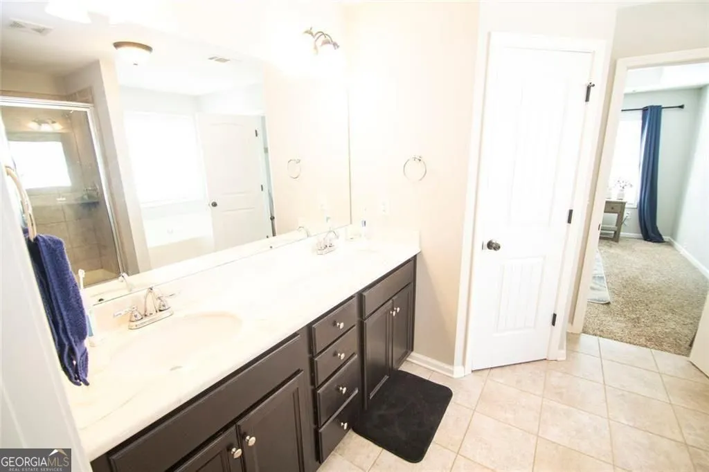 255 Fieldstone Ln — photo 12 of 44