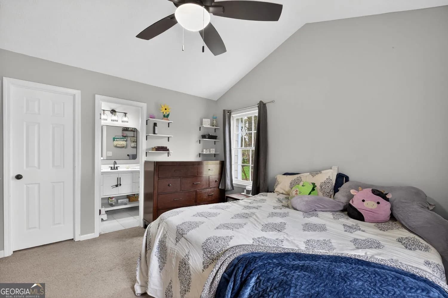 28 Stone Edge Dr — photo 10 of 29