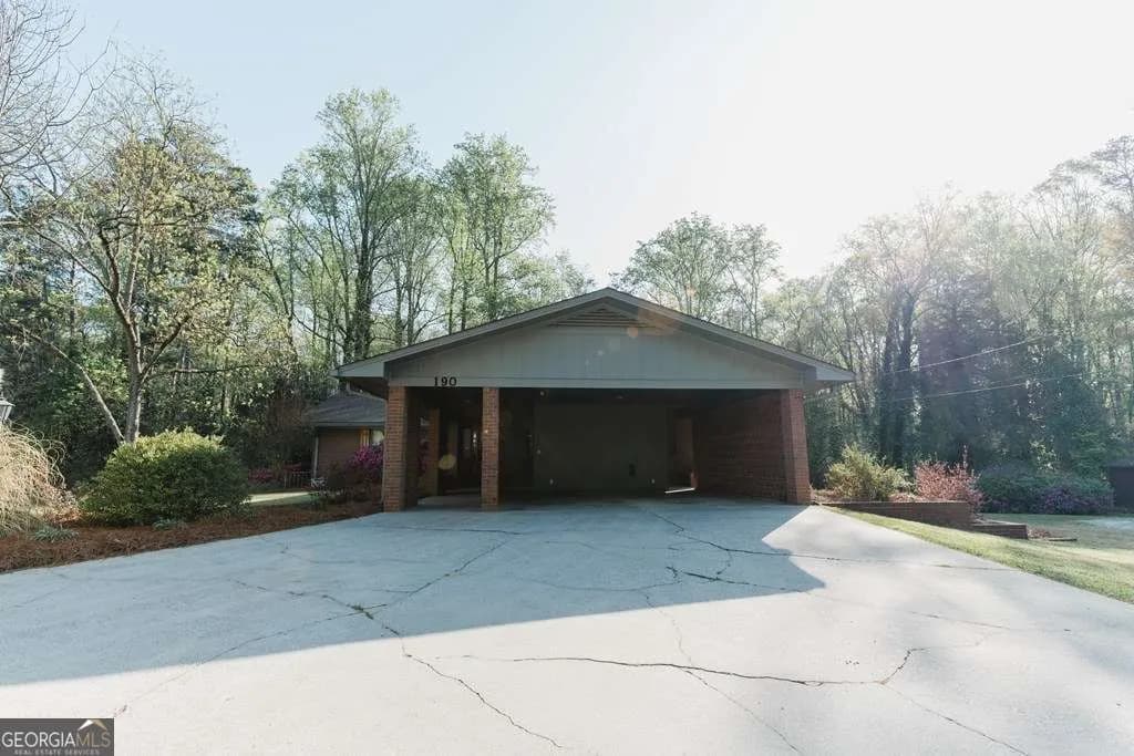 190 Fairlawn Dr — photo 18 of 103