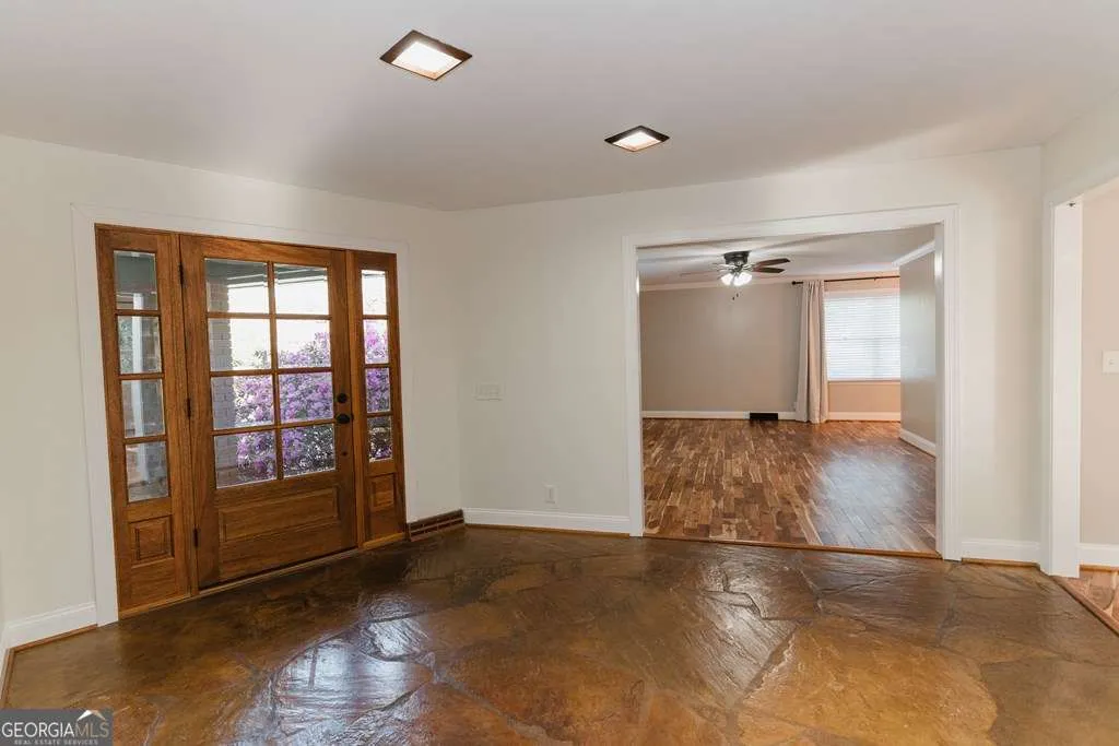 190 Fairlawn Dr — photo 19 of 103