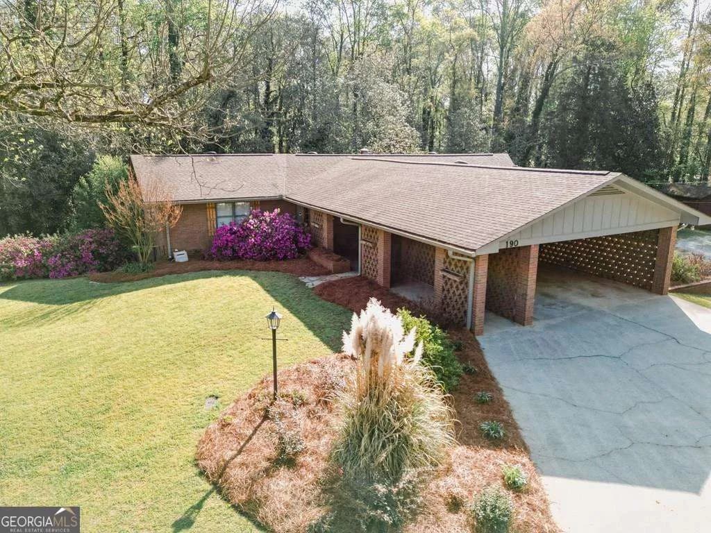 190 Fairlawn Dr, Carrollton