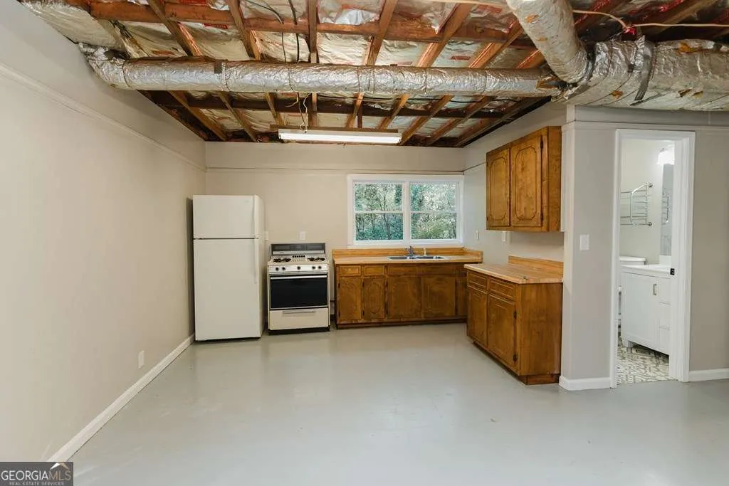 190 Fairlawn Dr — photo 95 of 103