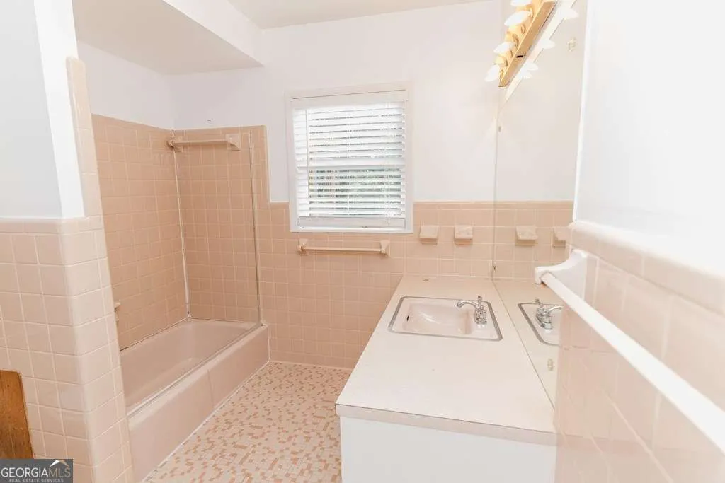 190 Fairlawn Dr — photo 87 of 103