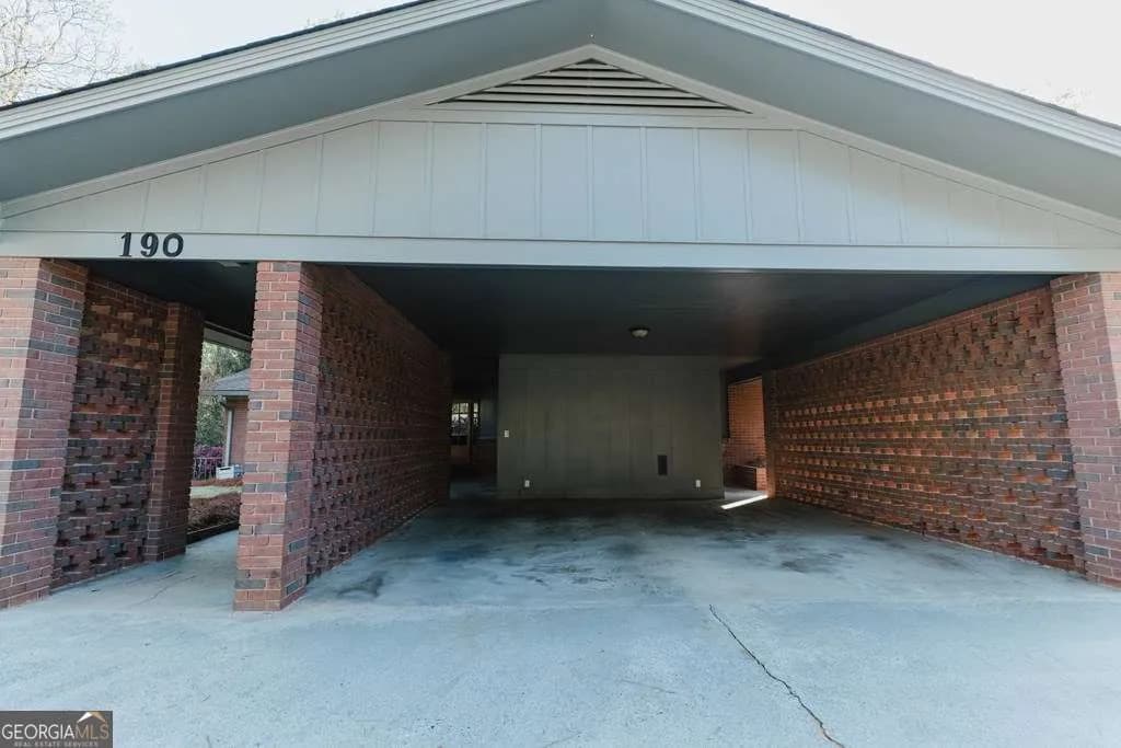 190 Fairlawn Dr — photo 17 of 103