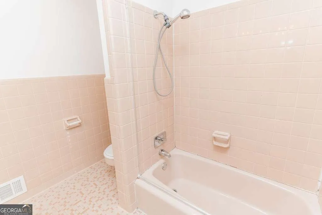 190 Fairlawn Dr — photo 89 of 103