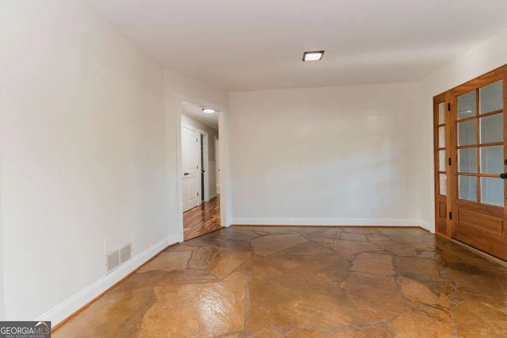 190 Fairlawn Dr — photo 22 of 103