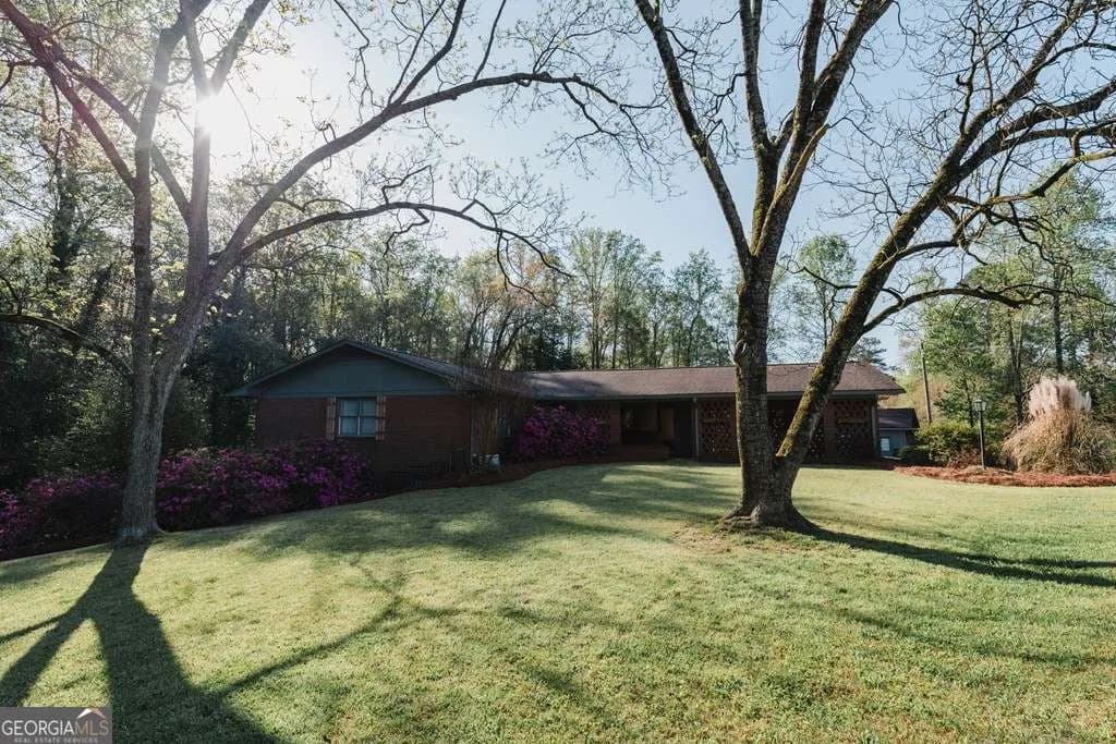 190 Fairlawn Dr — photo 8 of 103