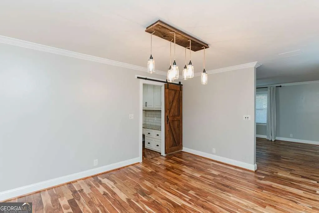 190 Fairlawn Dr — photo 42 of 103