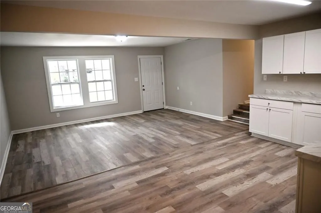311 Thomas Dorsey Dr — photo 4 of 27