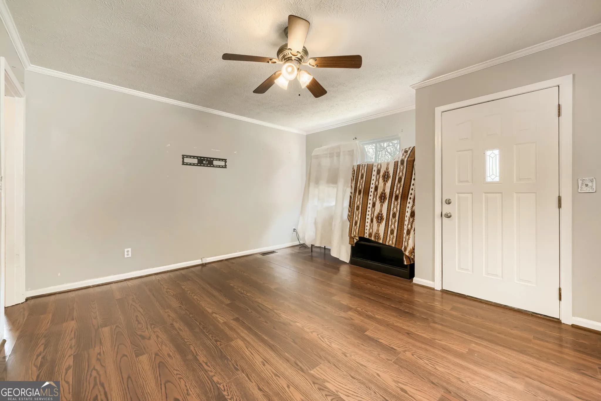 8504 Meadowbrook Dr — photo 8 of 29