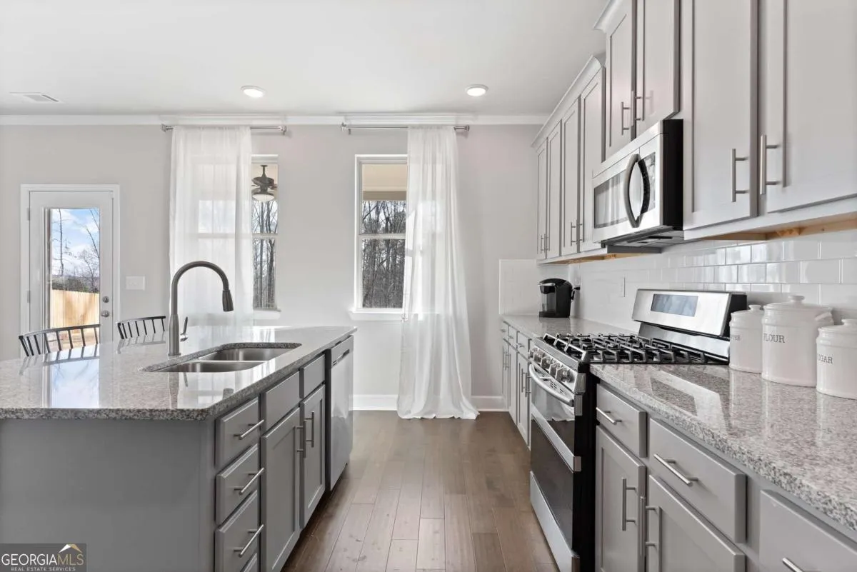 2260 Highridge Pt — photo 14 of 38