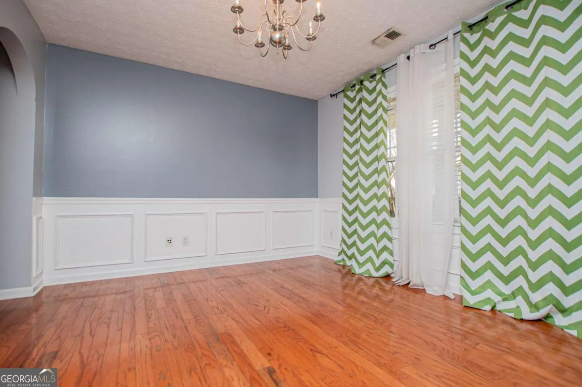 728 Sycamore Dr — photo 42 of 44