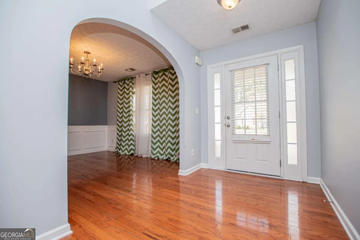 728 Sycamore Dr — photo 40 of 44