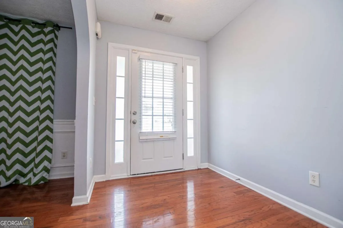 728 Sycamore Dr — photo 38 of 44