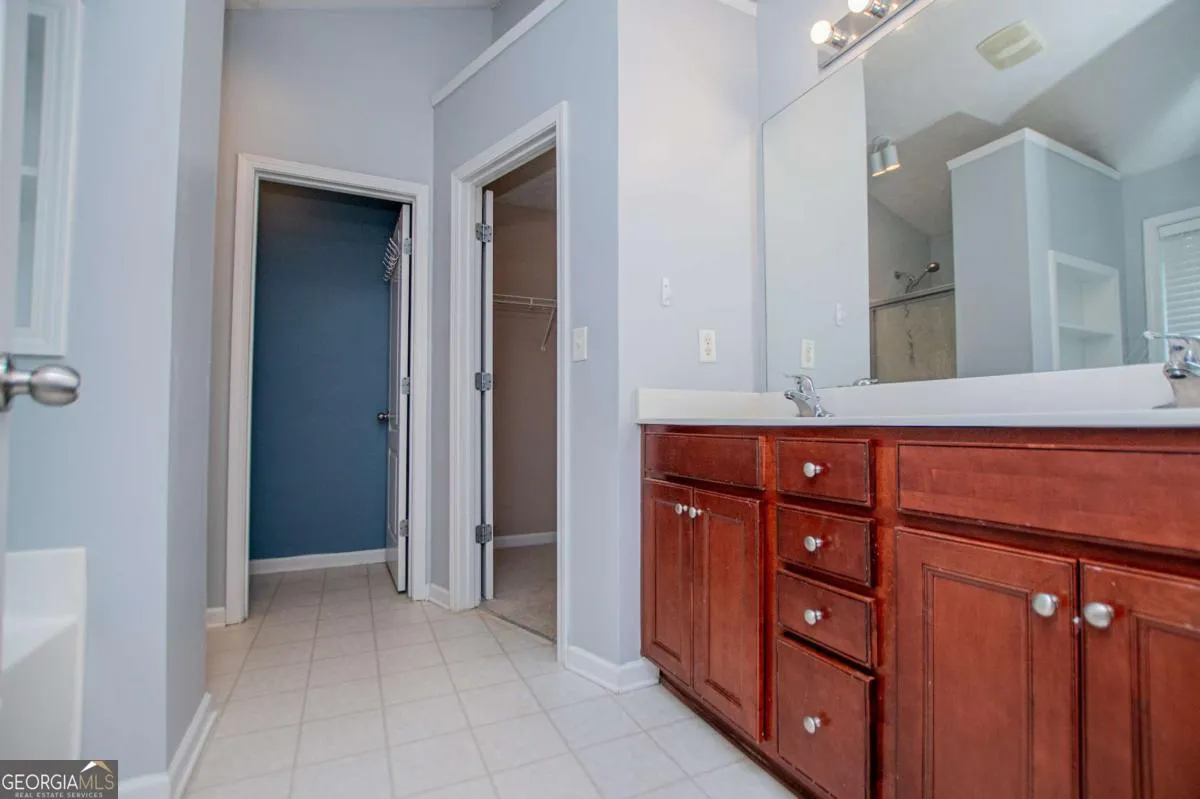 728 Sycamore Dr — photo 16 of 44