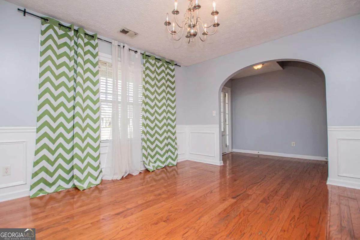 728 Sycamore Dr — photo 41 of 44