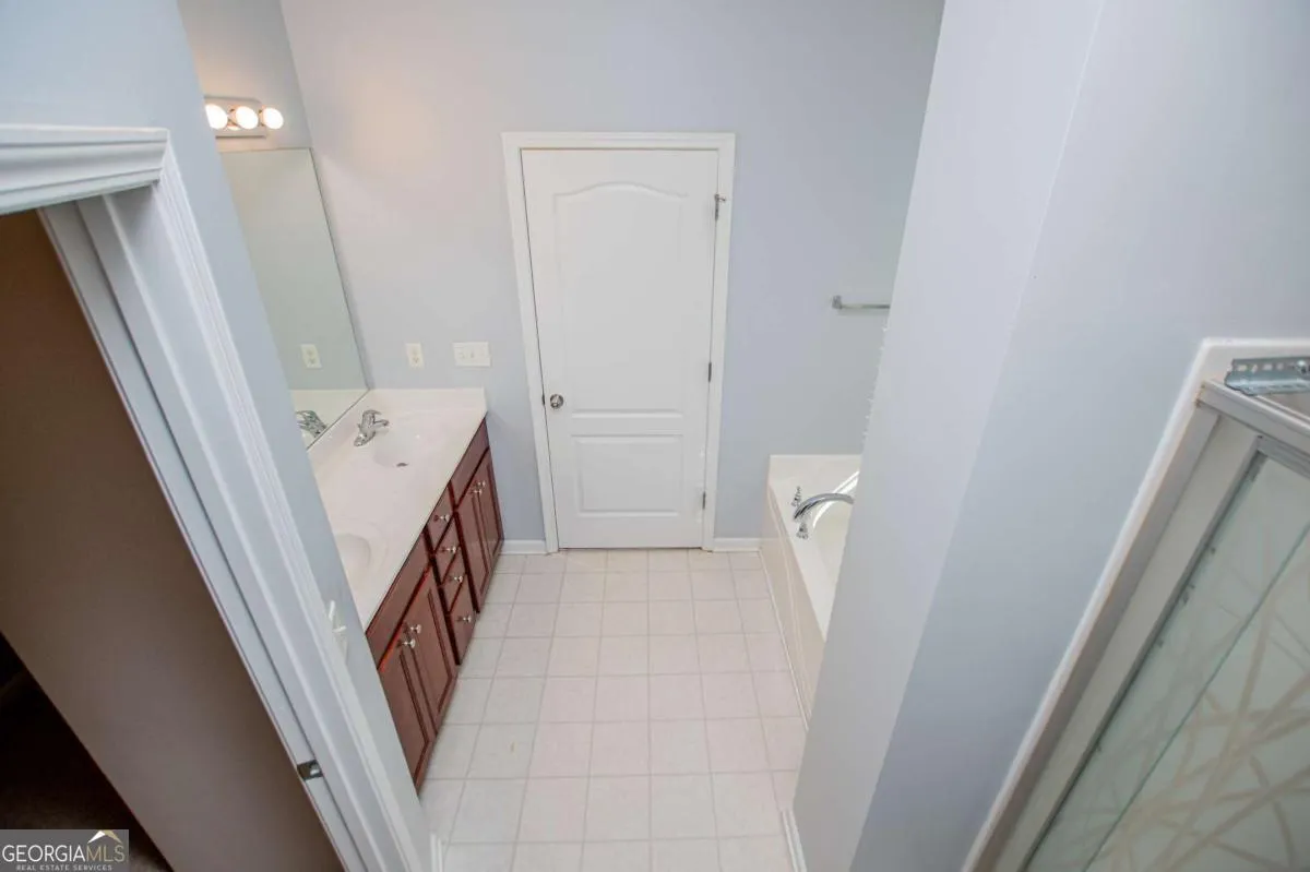 728 Sycamore Dr — photo 18 of 44