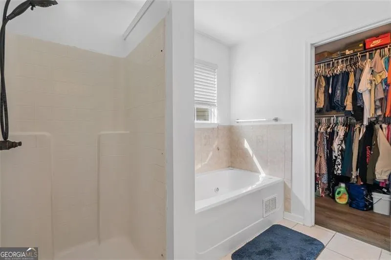 1657 Bradmere Ln — photo 12 of 36