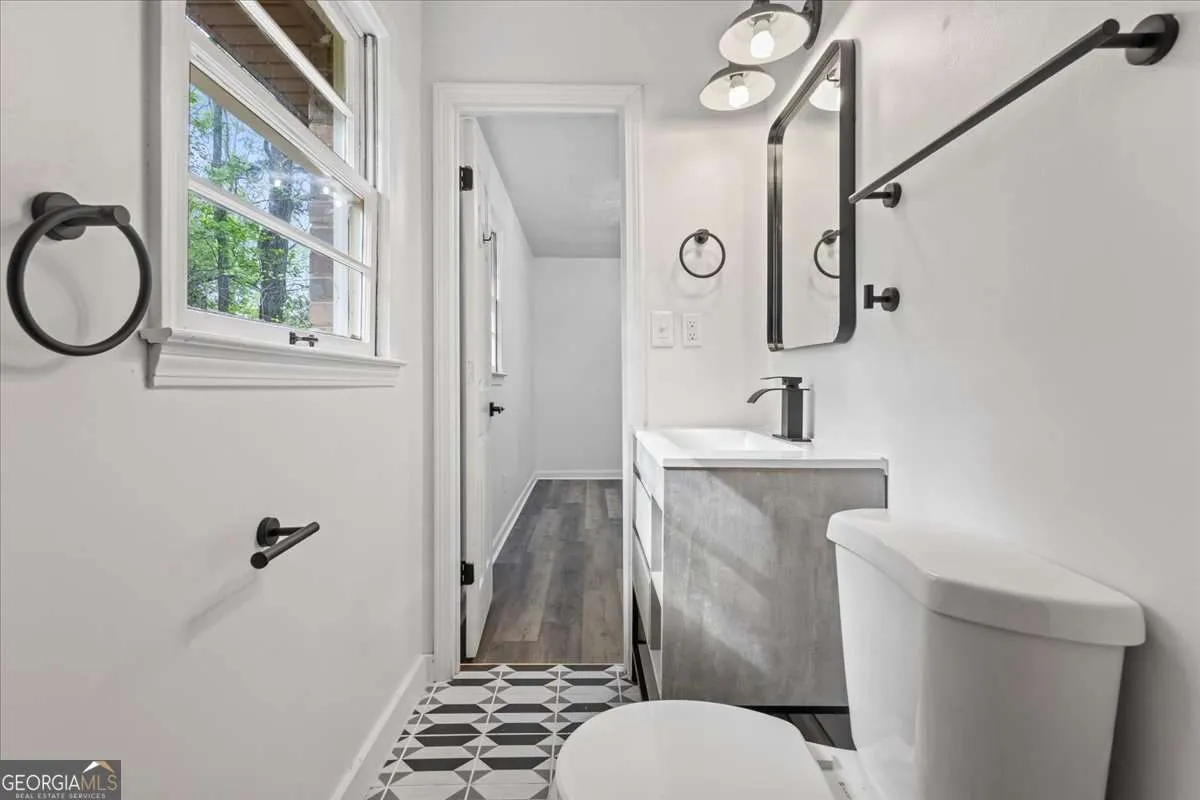 3570 Briar Dr — photo 12 of 27
