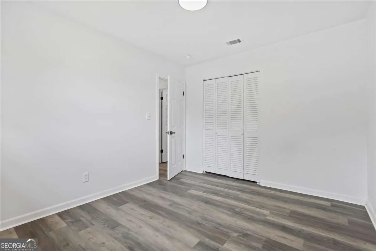 3570 Briar Dr — photo 8 of 27