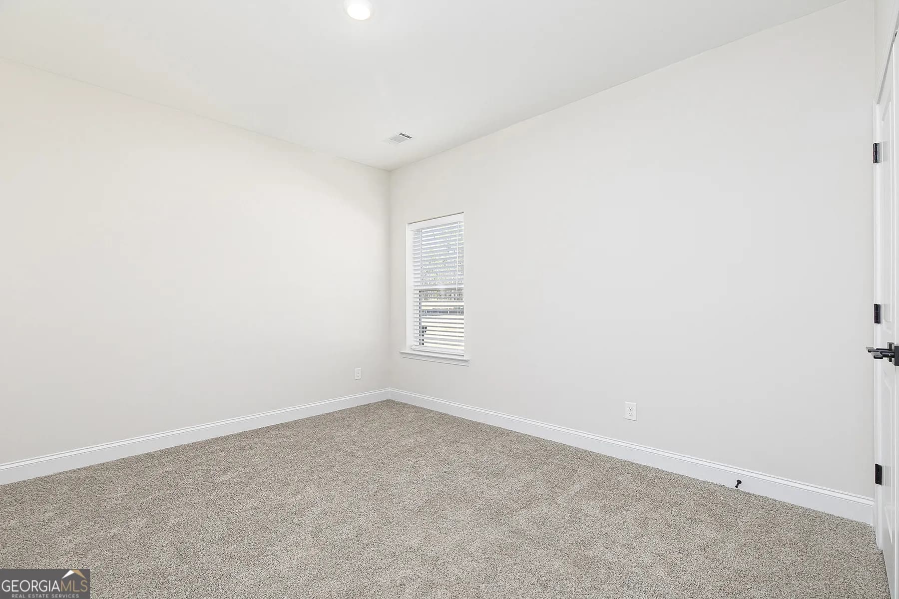 378 Cantrell Dr — photo 7 of 18