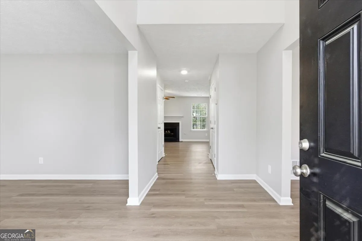 111 Crestbend Ln — photo 24 of 34