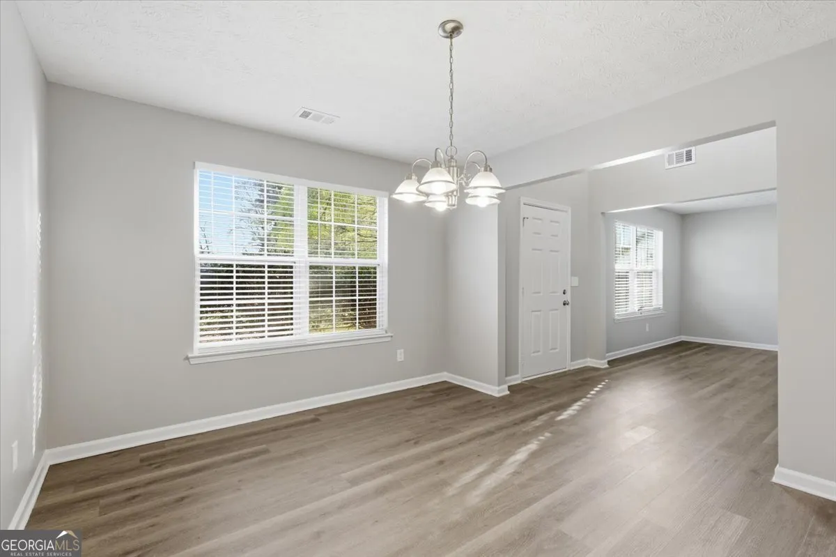111 Crestbend Ln — photo 30 of 34