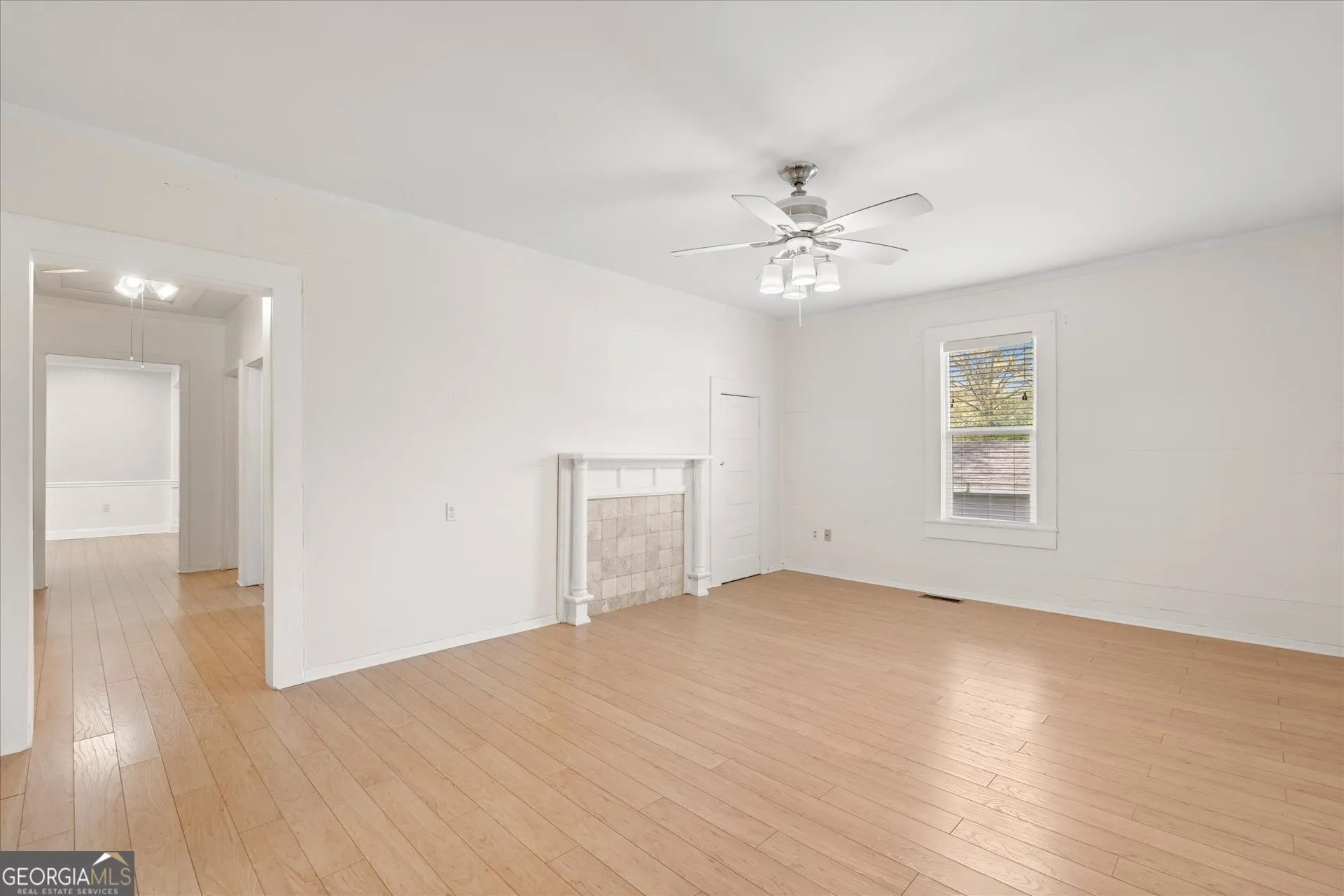 1423 Beulah Church Rd — photo 3 of 44